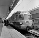 841899 Afbeelding van het diesel-electrische T.E.E.-treinstel X 2780 (serie X 2771- X 2781, type RGP 825) van de ...